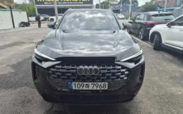 수원저신용자중고차전액할부 Q5 (80A) 40 TFSI 콰트로 어드밴스드 매물 사진 15 - 2025/12 10,836km