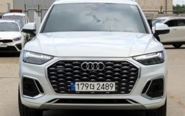 수원저신용자중고차전액할부 Q5 (FY) 45 TFSI 콰트로 프리미엄 스포트백 매물 사진 7 - 2023/03 18,978km